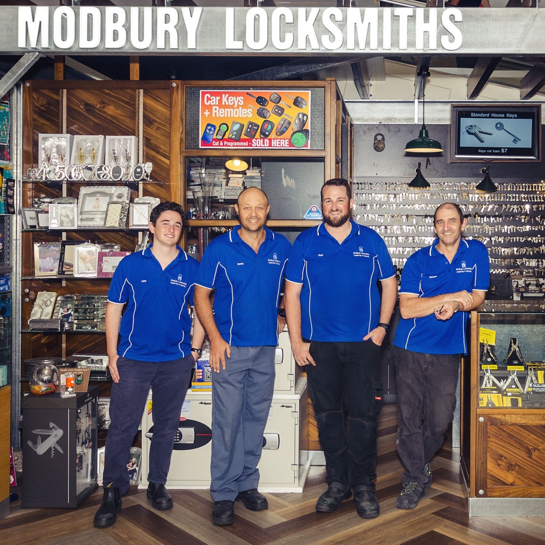 24 Hour Auto Locksmith Adelaide | Call Us 8396 5833